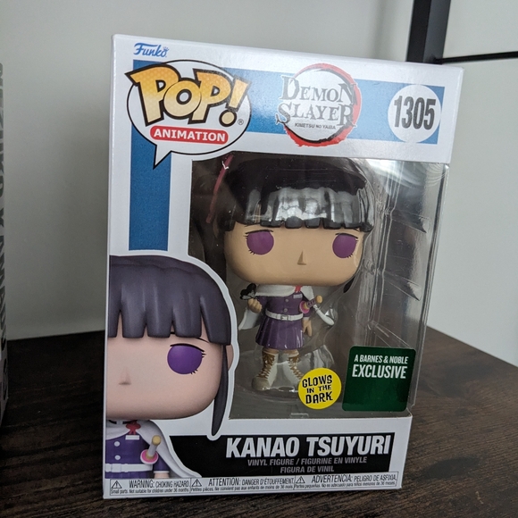 NEW Demon Slayer Kanao Tsuyuri Glow GITD  Funko Pop Barnes and Noble exclusive - Picture 8 of 10